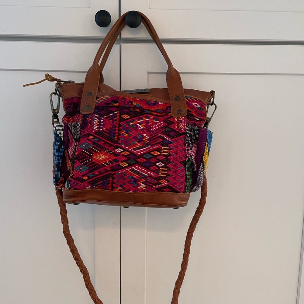 Nena & Co. Multicolor Geometric Woven Shoulder Bag with Brown Leather Trim